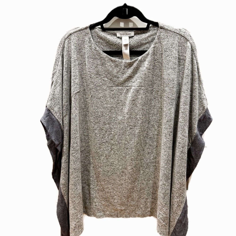 White House, Black Market Poncho, XXS